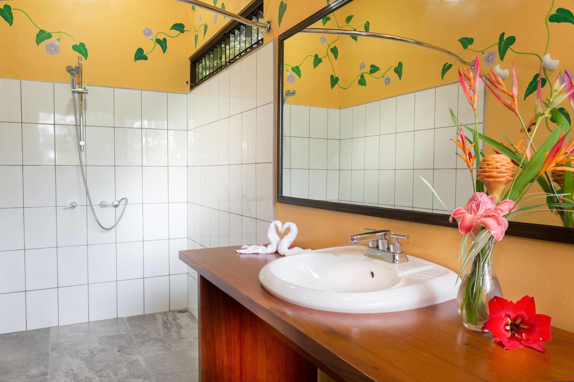 Casitas Tenorio B&B And Farm Бихагуа Экстерьер фото