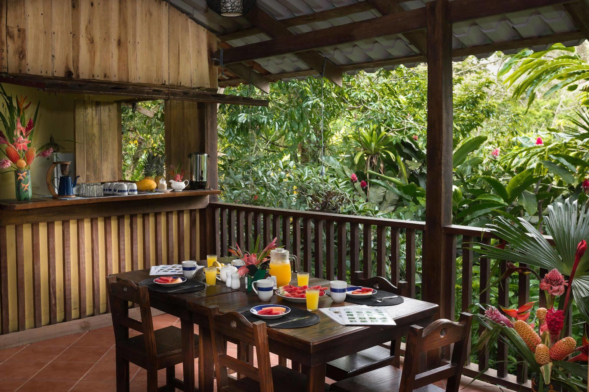 Casitas Tenorio B&B And Farm Бихагуа Экстерьер фото